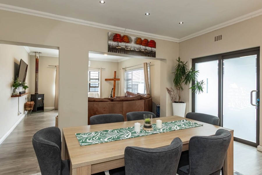 3 Bedroom Property for Sale in Plumstead Western Cape